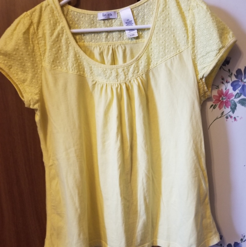 Yellow short sleeve shirt